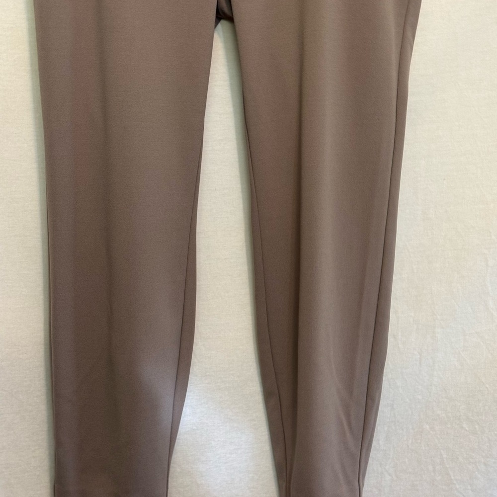 B-208 SoHo Tan Elastic Waist Pull On Cropped Pants Size XL - Picture 2 of 13